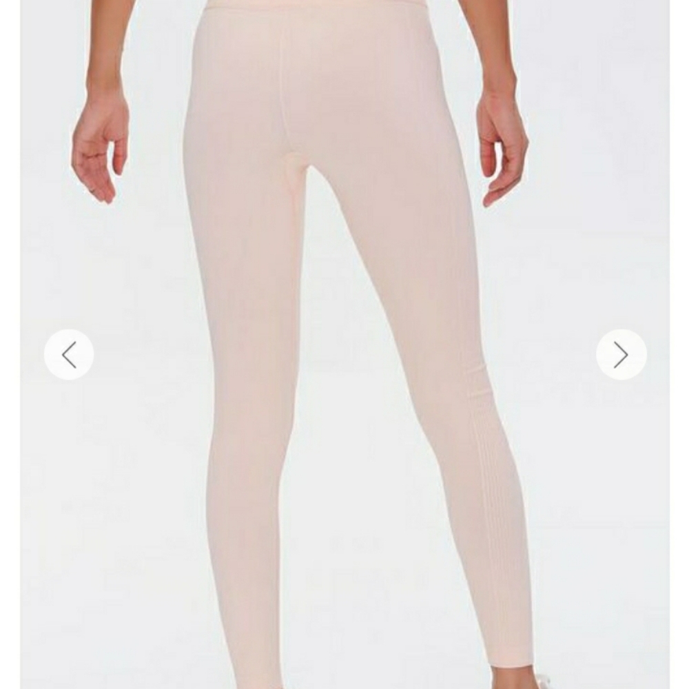 Active Seamless Leggings- Peach - Picture 2 of 2